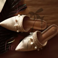 Flat Shoes: pointed-toe flat shoes with bow detailing in Wyoming